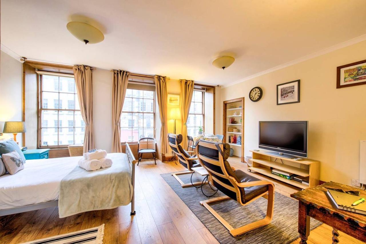 Joivy Royal Mile Apartment In Prime Location Edimburgo Exterior foto