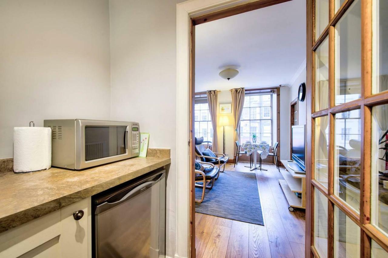 Joivy Royal Mile Apartment In Prime Location Edimburgo Exterior foto
